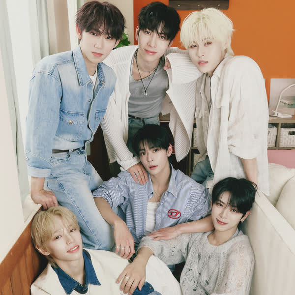 728 1st single 'SEVENTOEIGHT' (Pre-release Single)